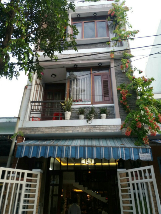 Cho thuê nhà đường Bùi Hữu Nghĩa q.Sơn Trà full nội thất 17 tr/tháng 3PN,3 WC đường 5m5