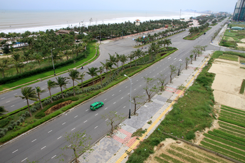 Giá đất mặt biển cao gấp đôi cùng kỳ tại Đà Nẵng