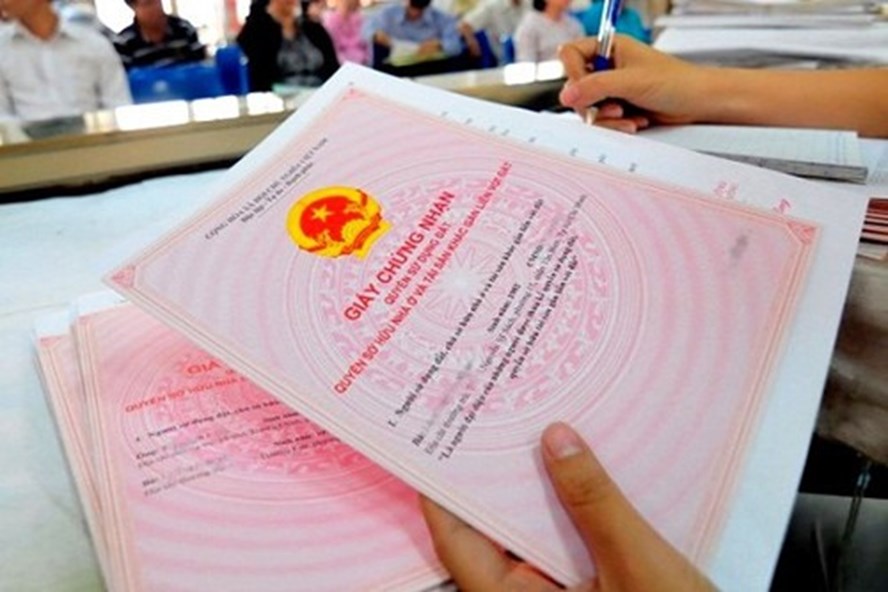Làm sổ đỏ phải bôi trơn